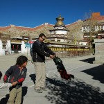 Elad entertaining kids